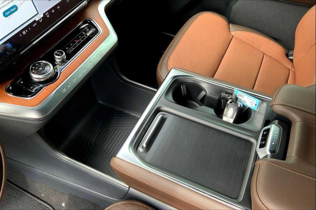 new 2025 Ford Expedition Max car, priced at $87,910