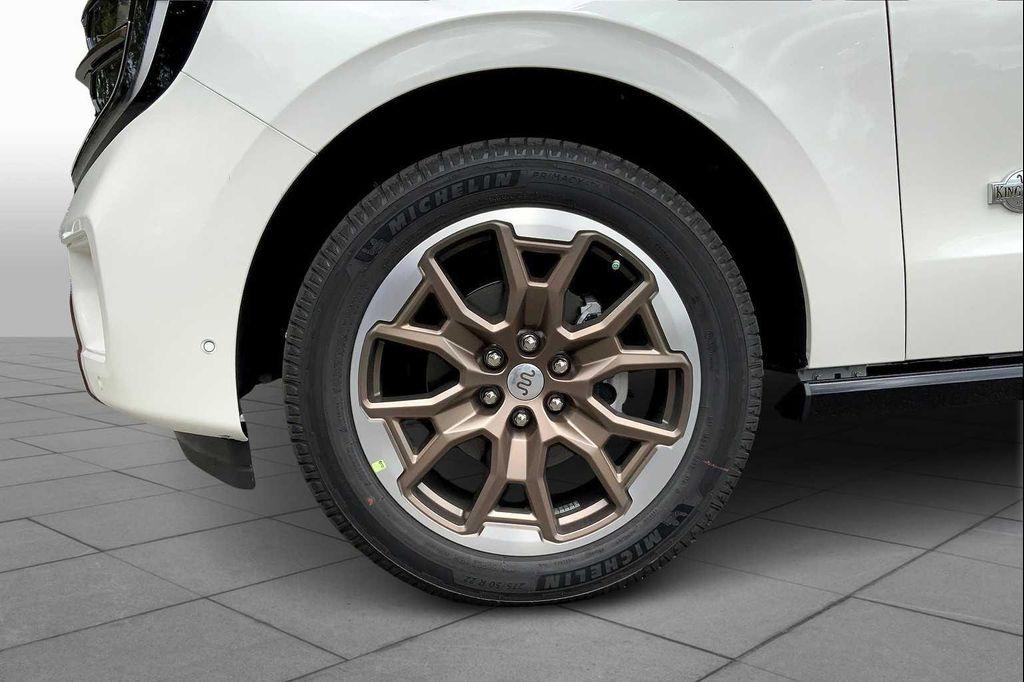 new 2025 Ford Expedition Max car, priced at $87,910