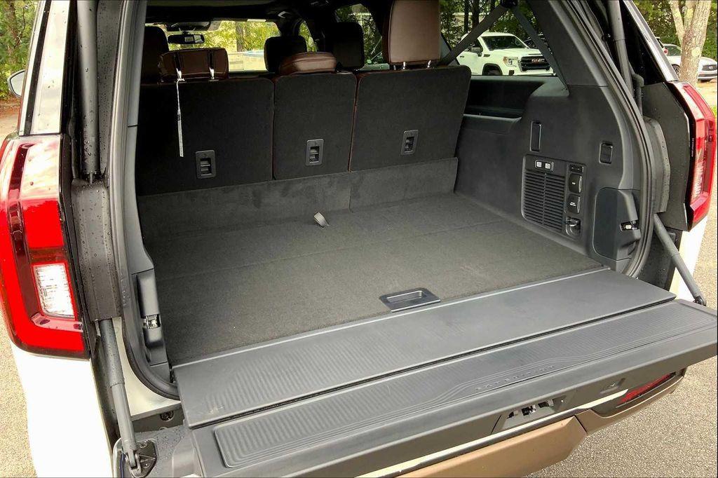 new 2025 Ford Expedition Max car, priced at $87,910