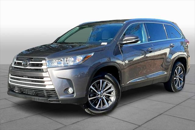 used 2019 Toyota Highlander car, priced at $28,999