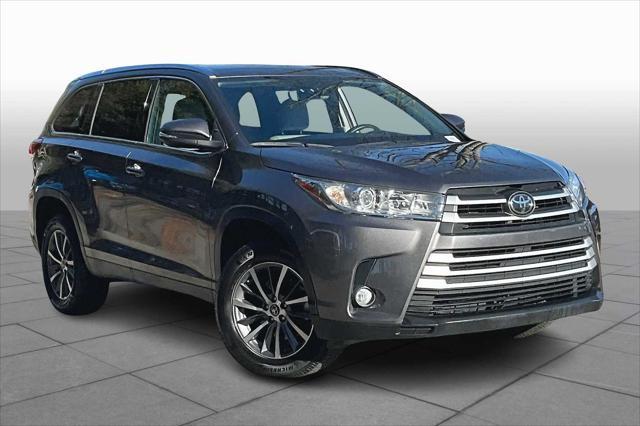 used 2019 Toyota Highlander car, priced at $28,999