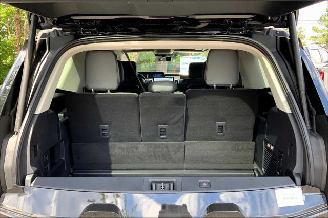 new 2025 Ford Expedition car, priced at $68,905