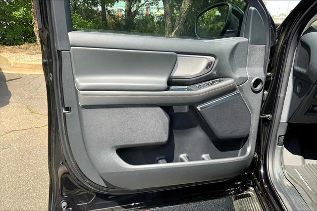 new 2025 Ford Expedition car, priced at $68,905