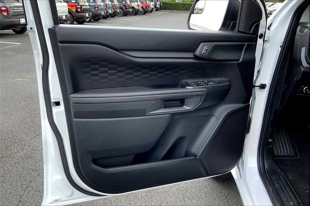 new 2025 Ford Ranger car, priced at $32,390