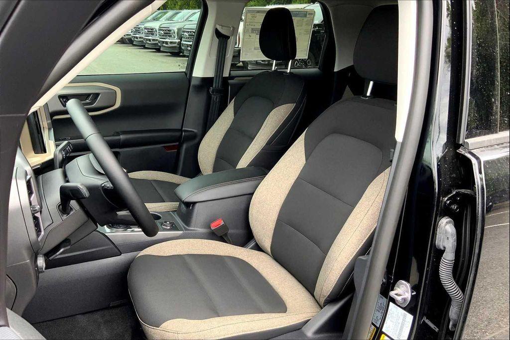 new 2025 Ford Bronco Sport car, priced at $30,685