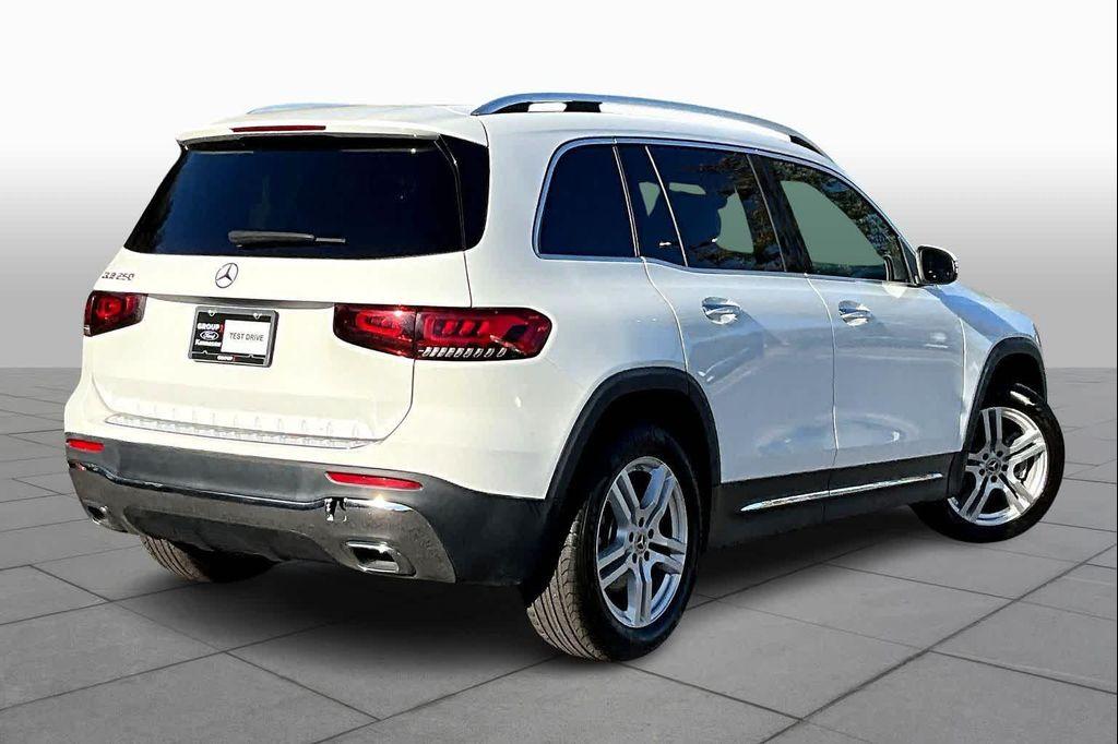 used 2023 Mercedes-Benz GLB 250 car, priced at $32,035