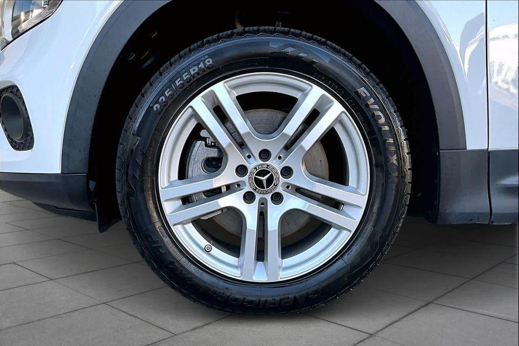 used 2023 Mercedes-Benz GLB 250 car, priced at $32,035