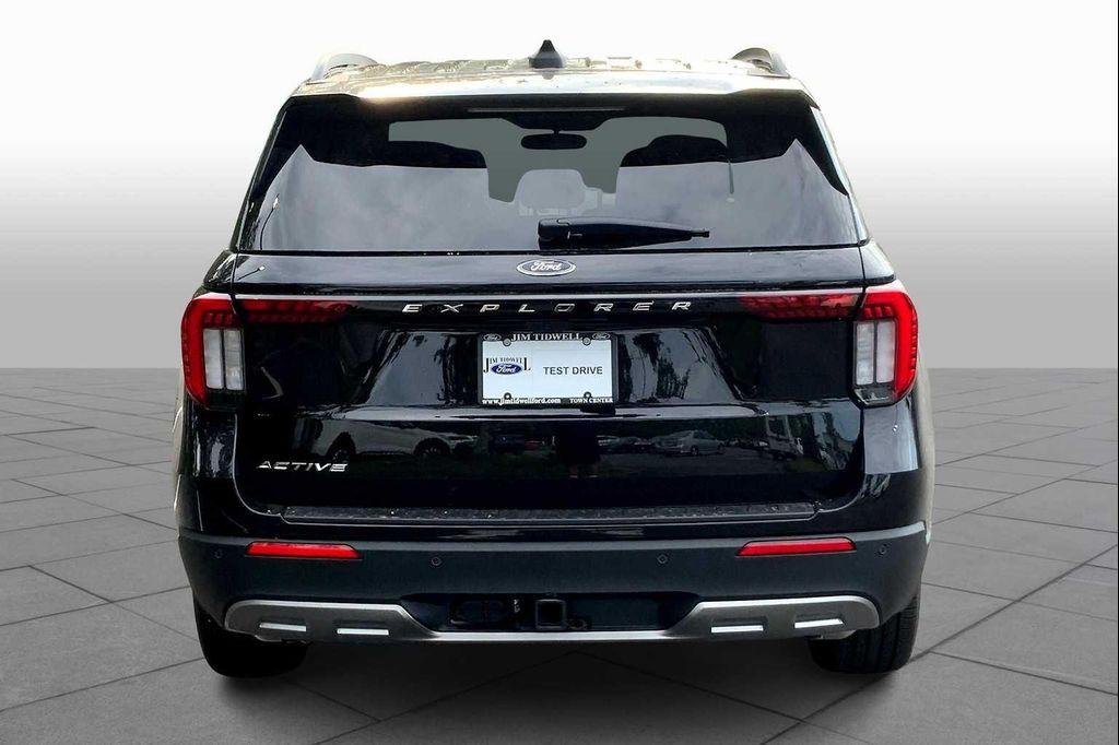 new 2025 Ford Explorer car, priced at $45,665