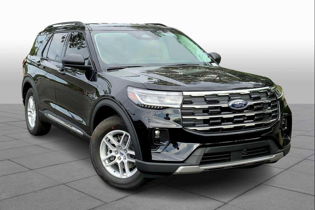 new 2025 Ford Explorer car, priced at $45,665