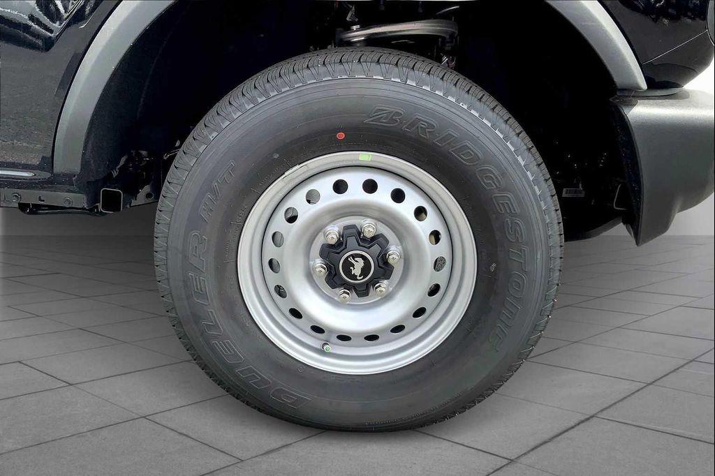 new 2025 Ford Bronco car, priced at $39,785