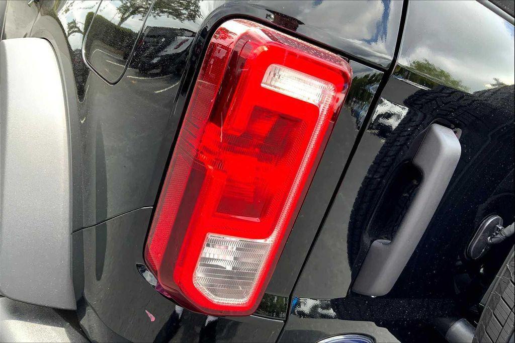 new 2025 Ford Bronco car, priced at $39,785