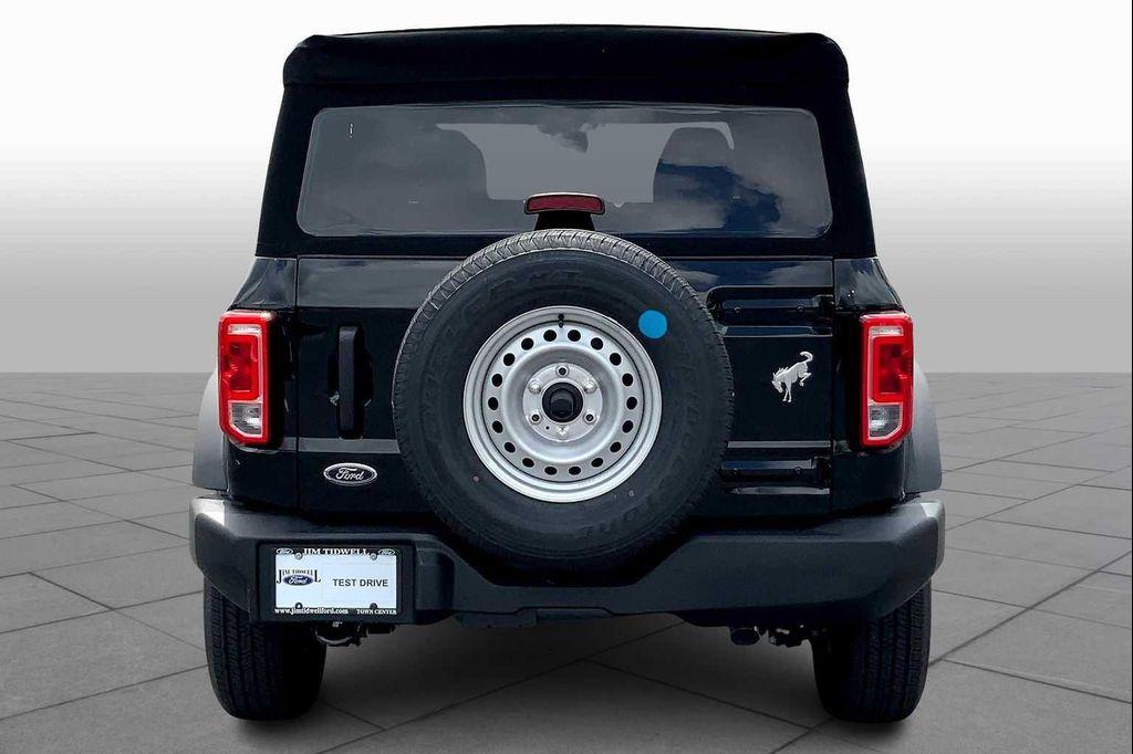 new 2025 Ford Bronco car, priced at $39,785