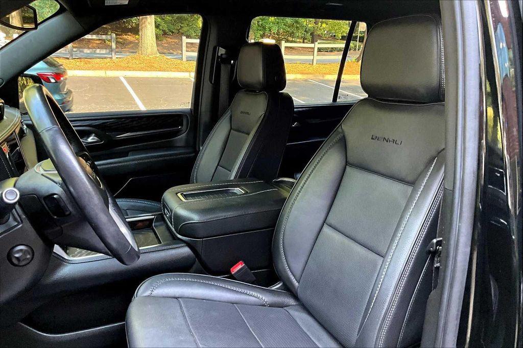 used 2022 GMC Yukon car, priced at $50,910