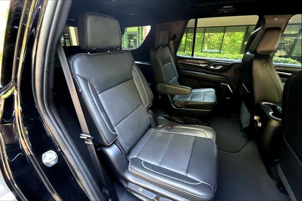 used 2022 GMC Yukon car, priced at $50,910
