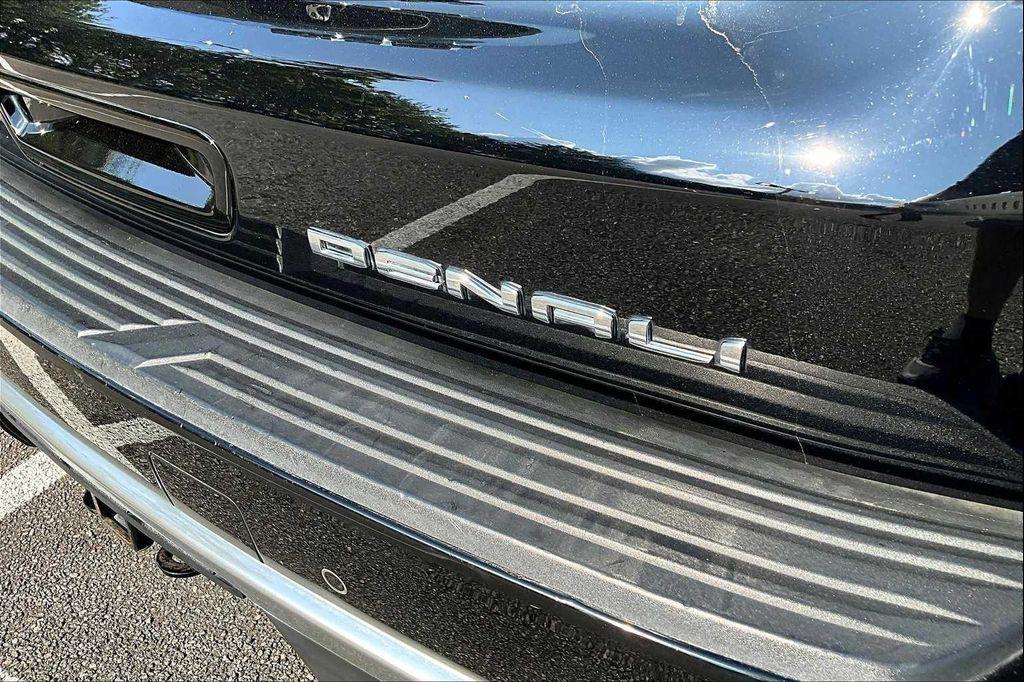 used 2022 GMC Yukon car, priced at $50,910