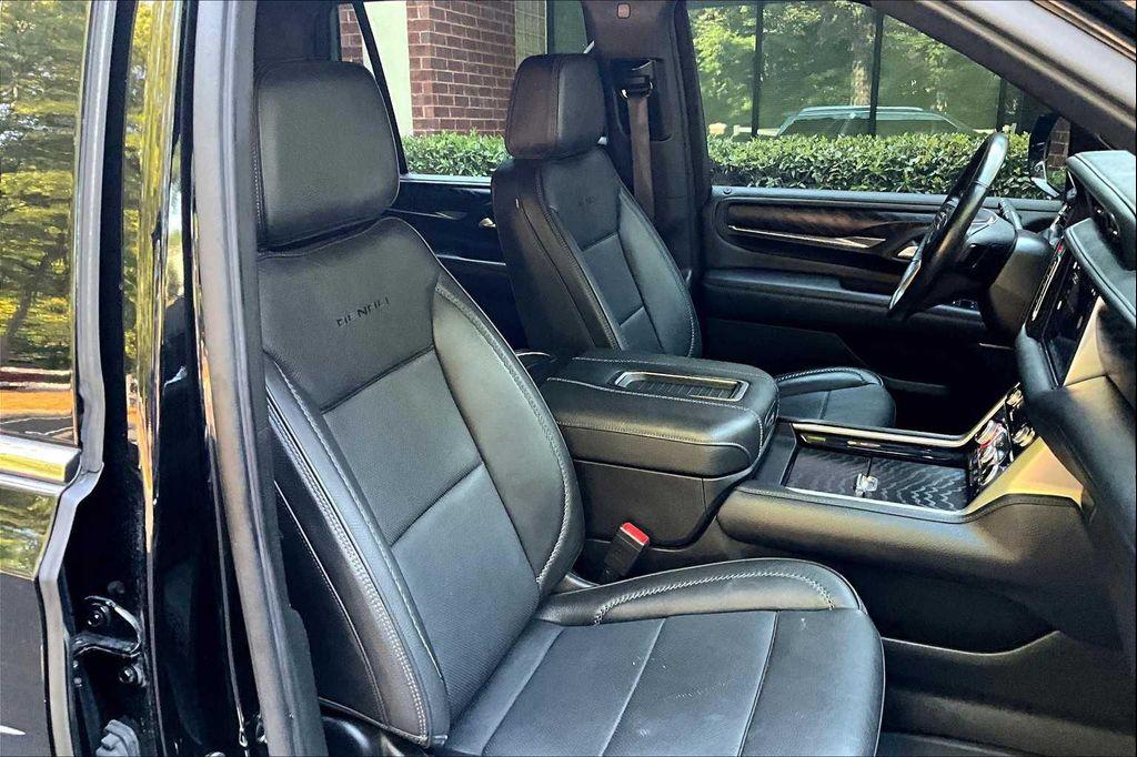 used 2022 GMC Yukon car, priced at $50,910