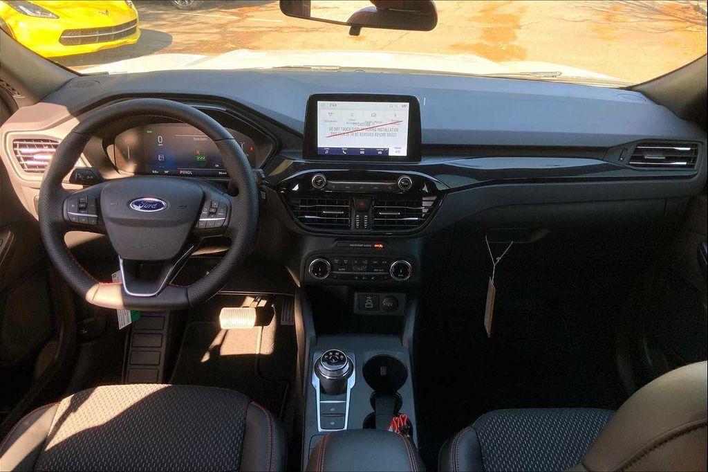new 2025 Ford Escape car, priced at $33,900