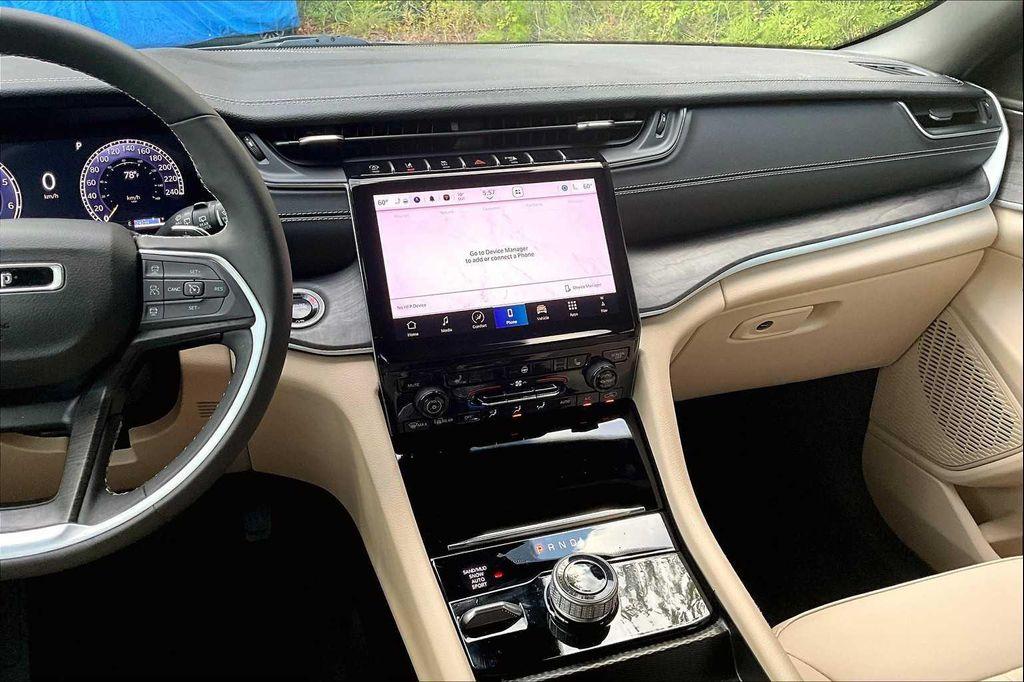 used 2024 Jeep Grand Cherokee car, priced at $36,700