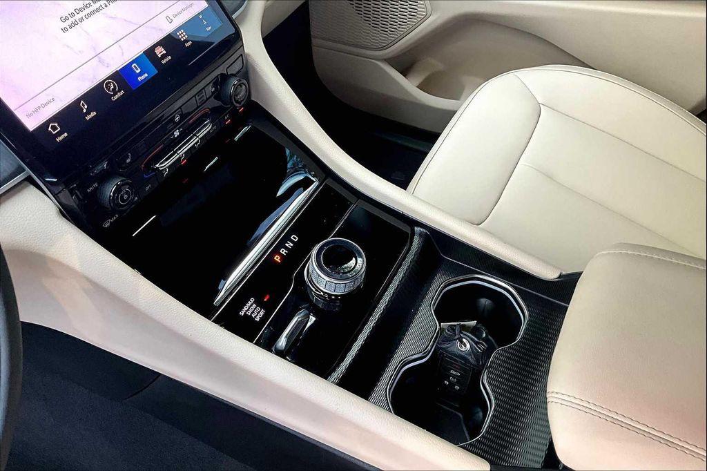 used 2024 Jeep Grand Cherokee car, priced at $36,700