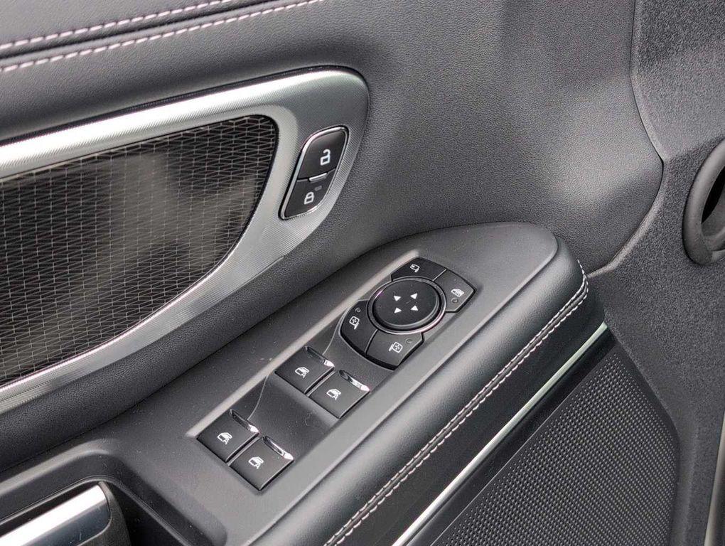 new 2025 Ford Expedition car, priced at $82,708