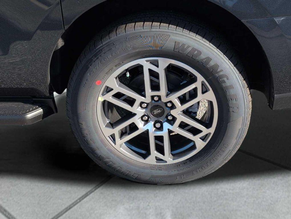 new 2025 Ford Expedition Max car, priced at $69,296
