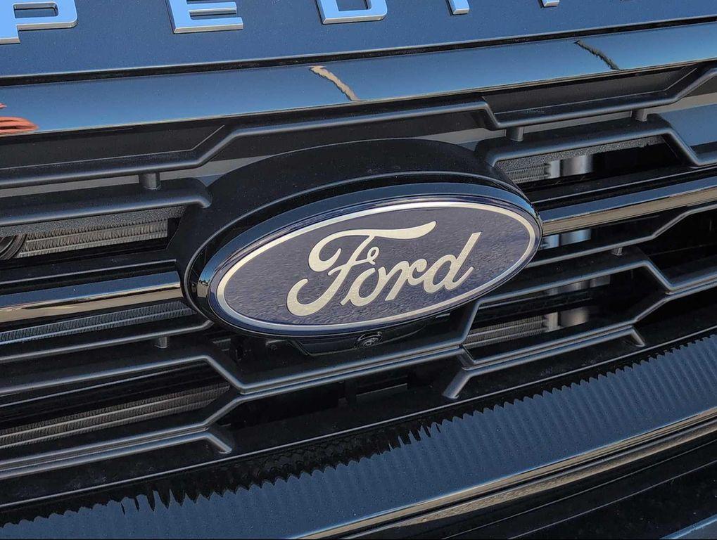new 2025 Ford Expedition Max car, priced at $69,296
