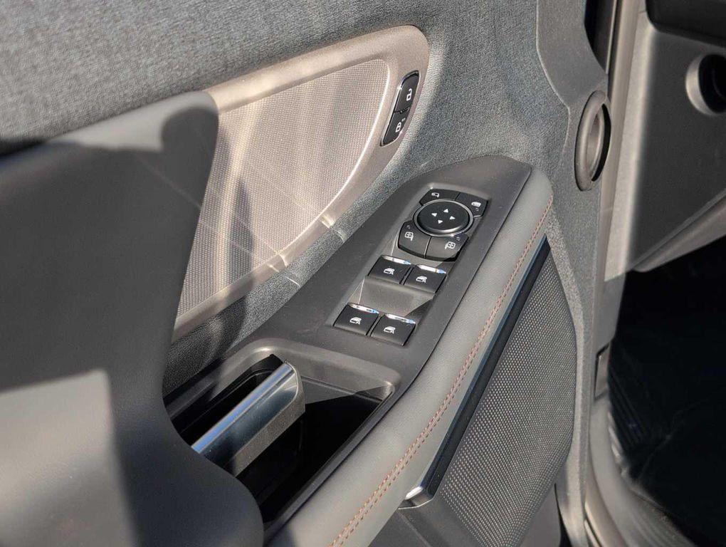 new 2025 Ford Expedition Max car, priced at $69,296