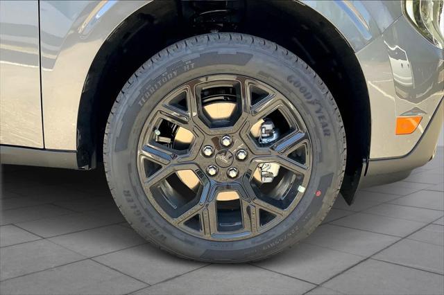 new 2025 Ford Maverick car, priced at $35,534