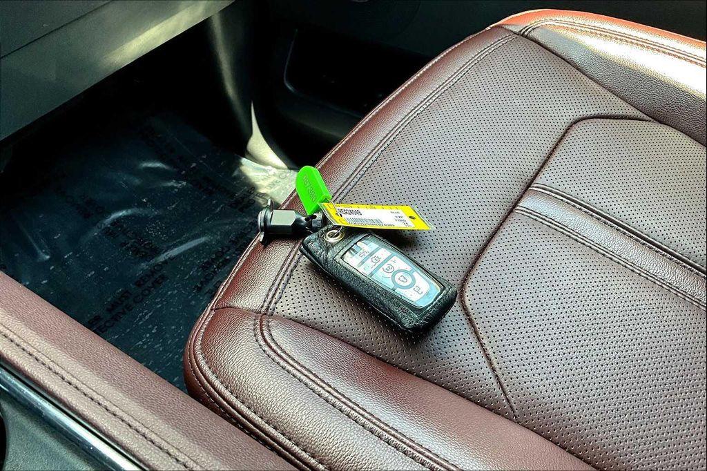used 2024 Ford Expedition car, priced at $48,999