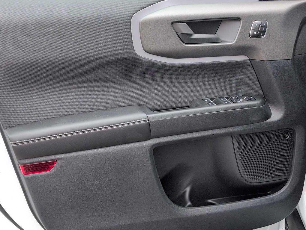 new 2025 Ford Bronco Sport car, priced at $39,271