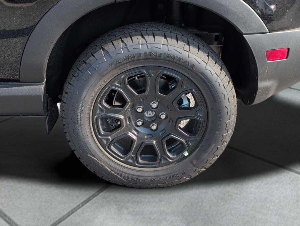 new 2025 Ford Bronco Sport car, priced at $43,177