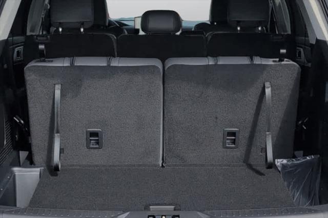 new 2025 Ford Explorer car, priced at $43,297