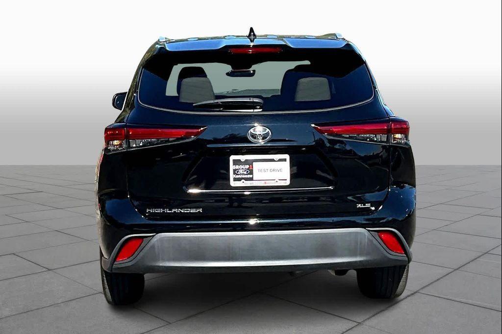 used 2023 Toyota Highlander car, priced at $39,723