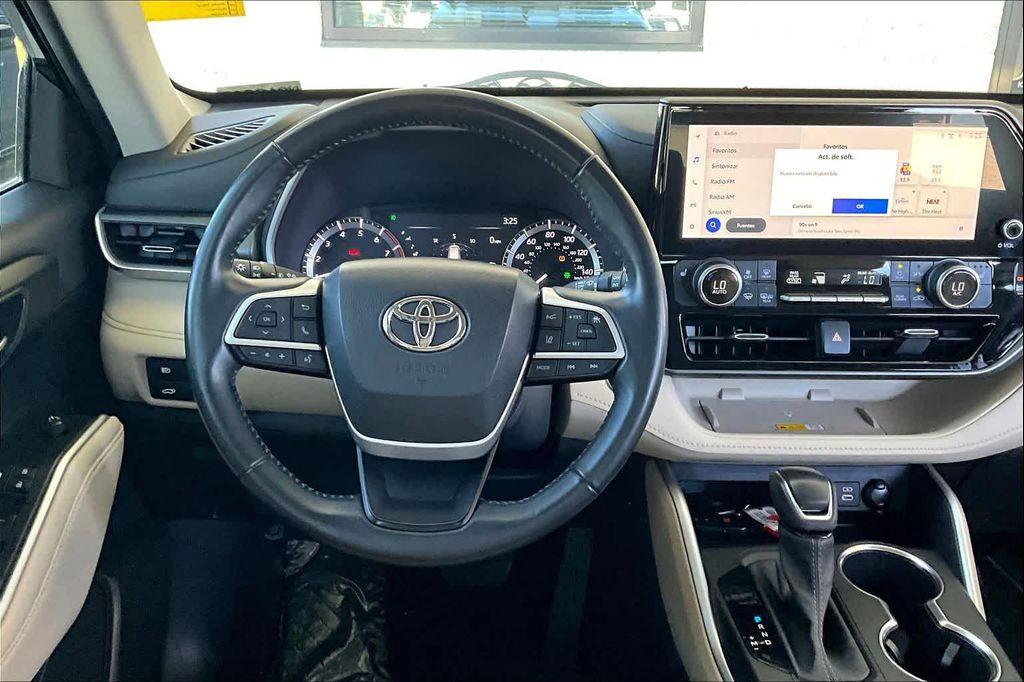 used 2023 Toyota Highlander car, priced at $39,723