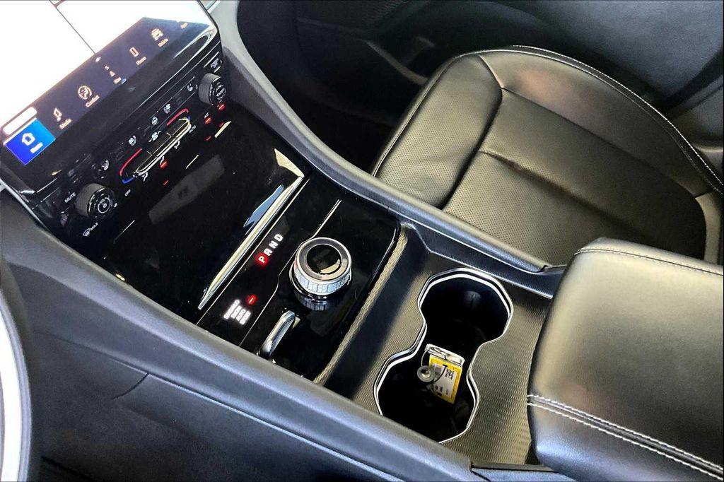 used 2024 Jeep Grand Cherokee L car, priced at $33,176