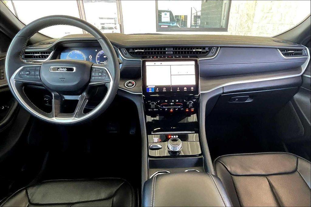 used 2024 Jeep Grand Cherokee L car, priced at $33,176