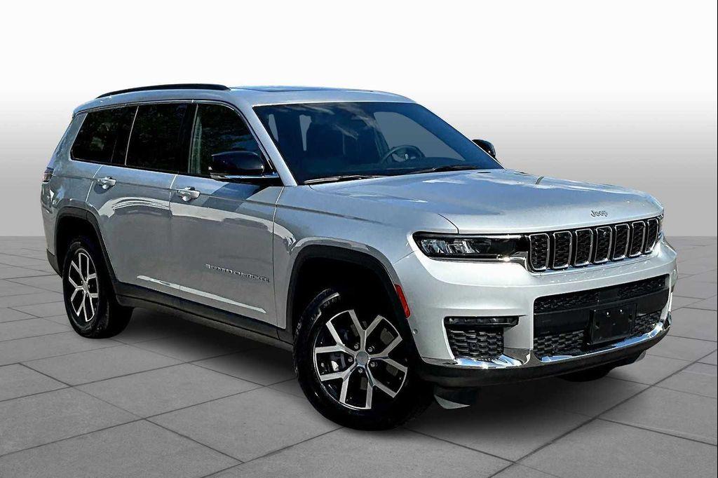 used 2024 Jeep Grand Cherokee L car, priced at $33,176
