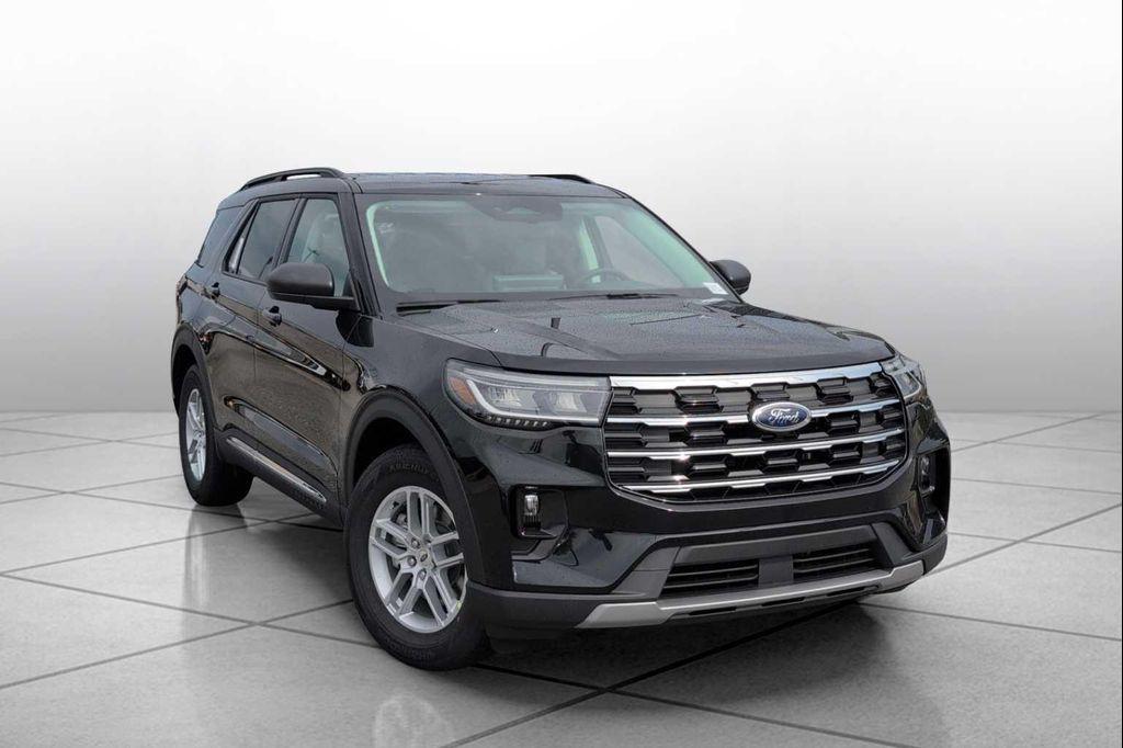 new 2025 Ford Explorer car, priced at $43,951