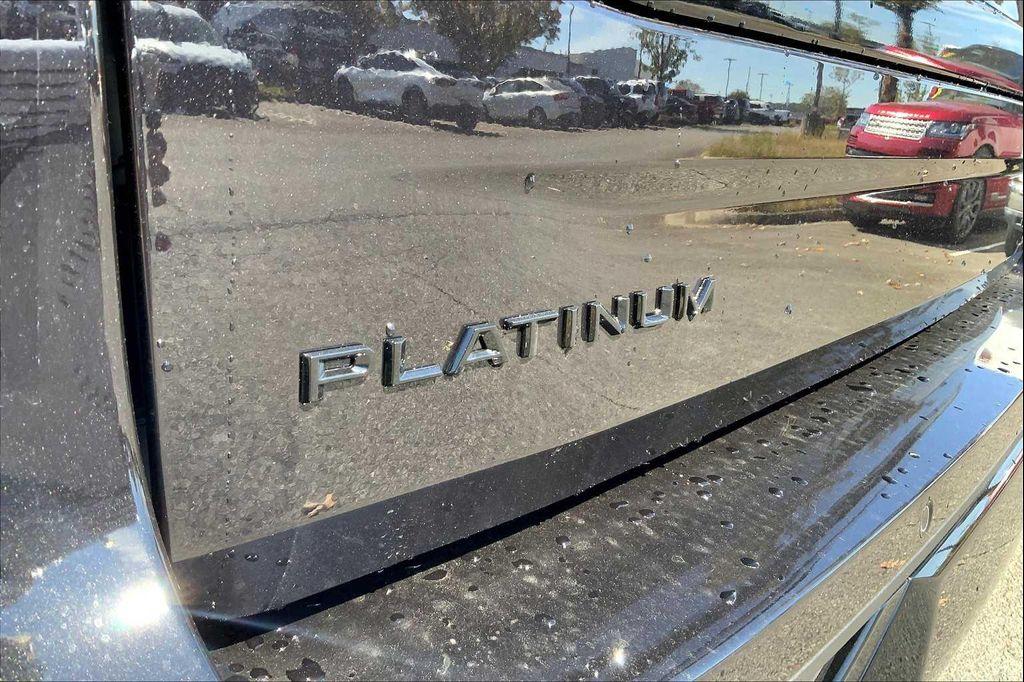 new 2025 Ford Expedition car, priced at $81,485