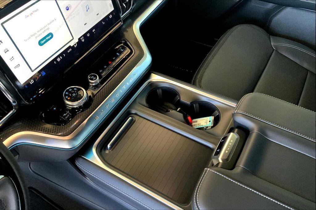 new 2025 Ford Expedition car, priced at $81,485