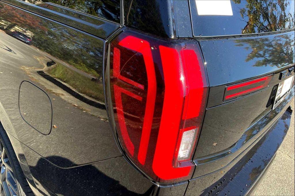 new 2025 Ford Expedition car, priced at $81,485