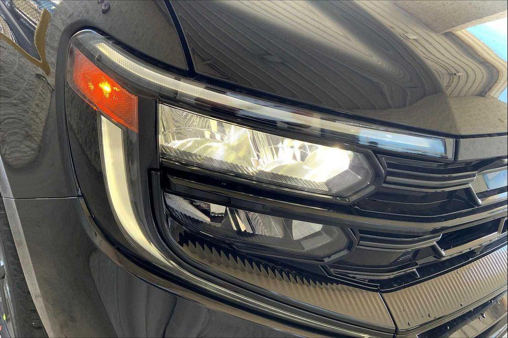 new 2025 Ford Expedition car, priced at $81,485