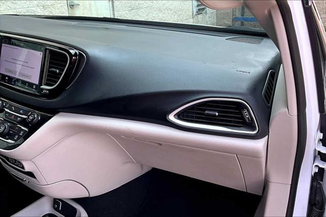 used 2024 Chrysler Pacifica car, priced at $35,999