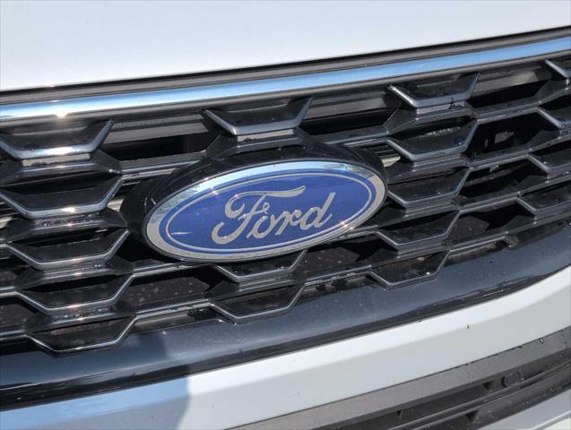 new 2025 Ford Escape car, priced at $33,195