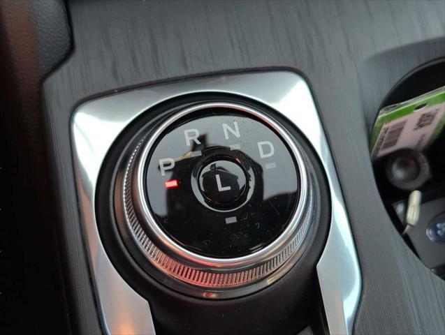 new 2025 Ford Escape car, priced at $33,195
