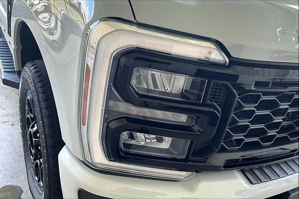 new 2025 Ford F-250 car, priced at $83,900