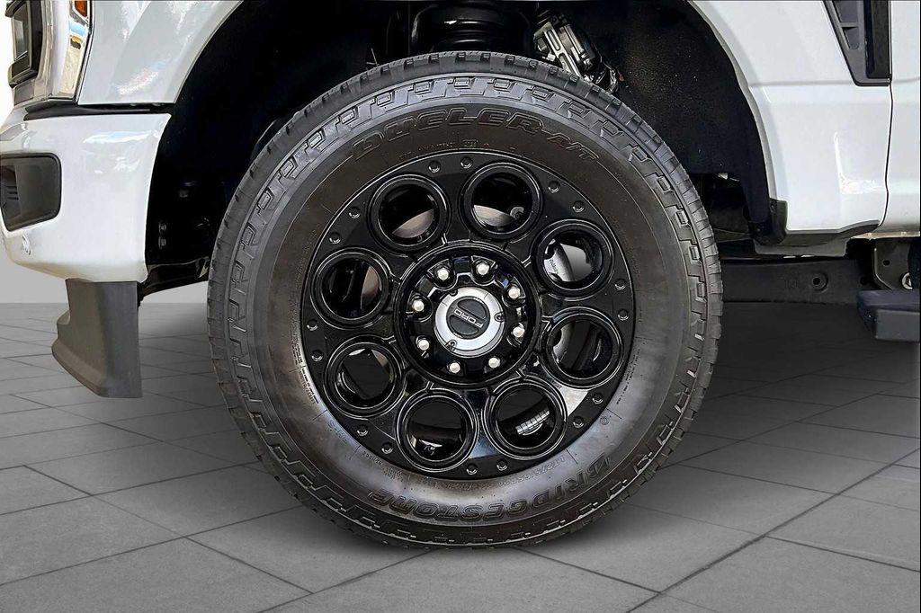new 2025 Ford F-250 car, priced at $83,900