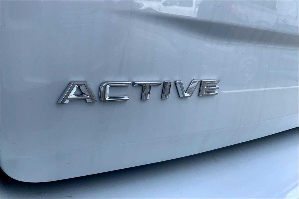 new 2025 Ford Expedition car, priced at $68,210