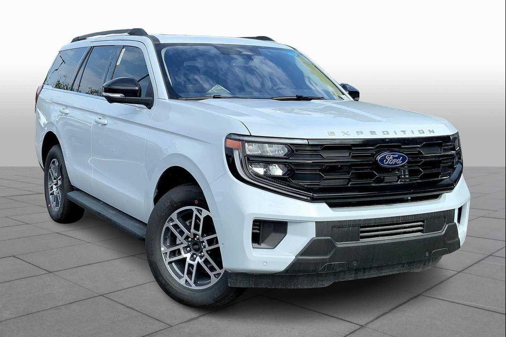 new 2025 Ford Expedition car, priced at $68,210