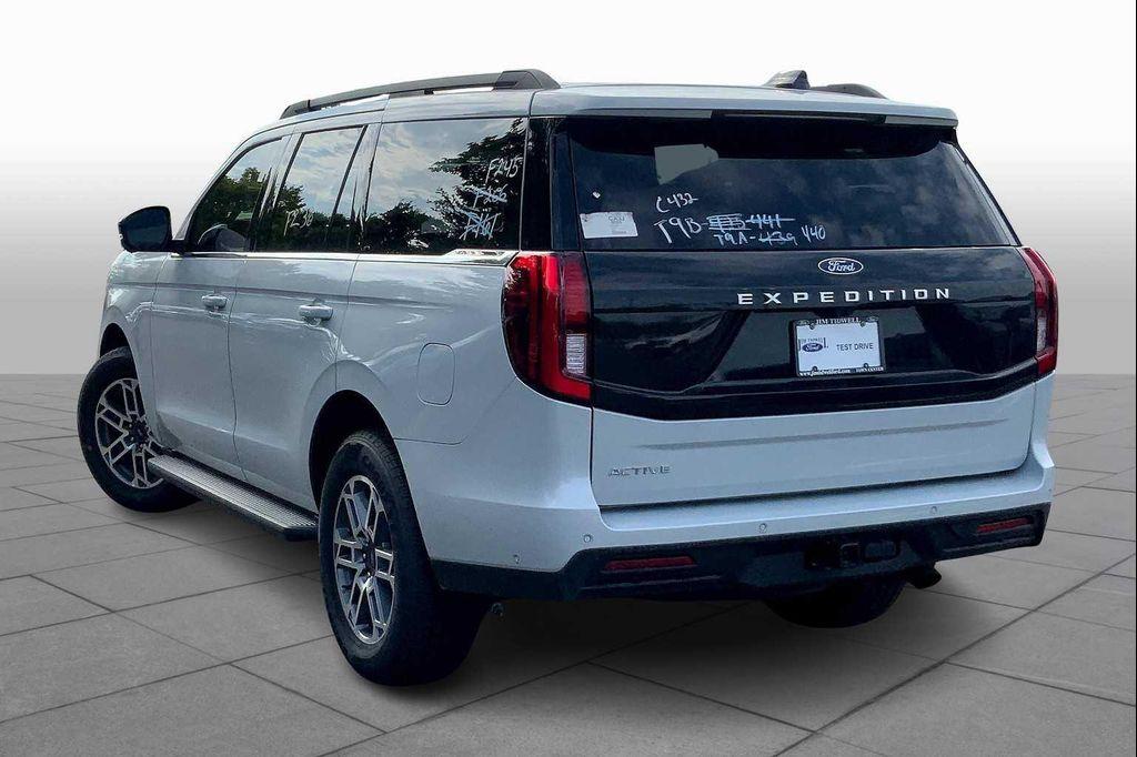 new 2025 Ford Expedition car, priced at $68,210